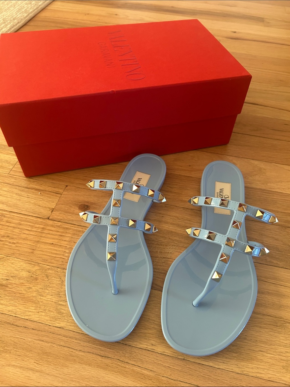 Brand New Valentino Garavani Light Blue Rockstud Jelly Thong Sandals